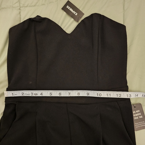 NWT Express Stretchy Strapless Sweetheart Neckline Black Jumpsuit Size 2 - Picture 5 of 5